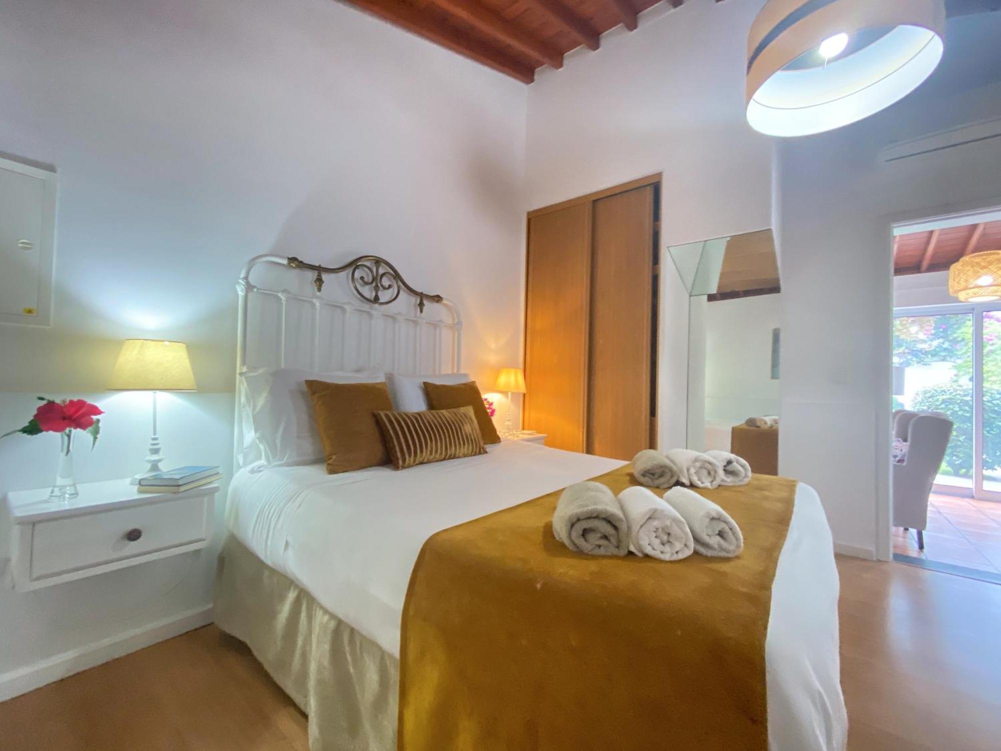 Terra Vivaz - Ribeira Cottage ฮิเบย์รา กรันเจ ภายนอก รูปภาพ